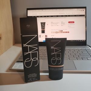 Pure Radiant Tinted Moisturizer Broad Spectrum